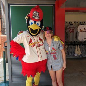 Meet your Posher, Posh